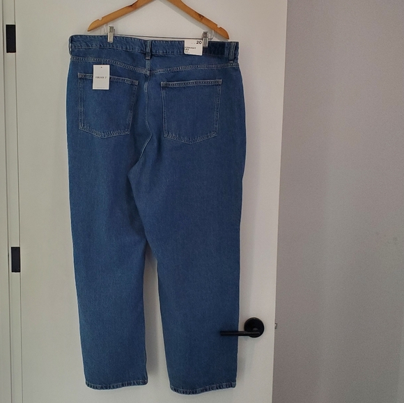 Forever21, High Rise Straight, Slim Fit, Denim, Blue Jeans, Size 20. - Picture 3 of 6